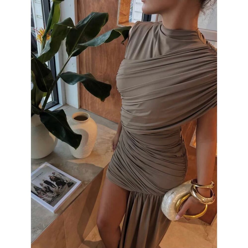 DE LA VALI ravenna mini dress In Taupe - Picture 2 of 9